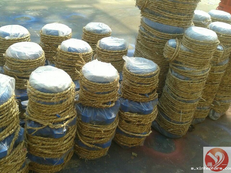 放在厂房的电动葫芦半成品